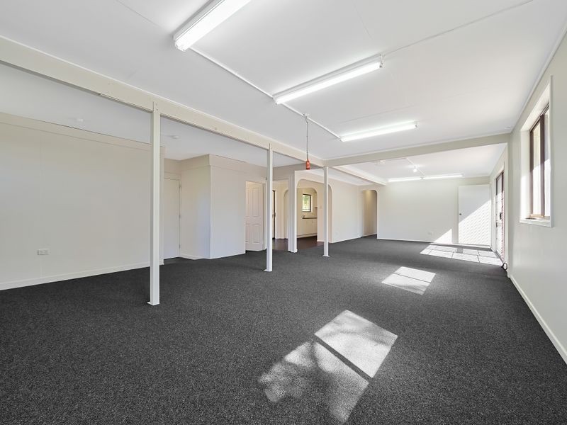 1 Briggs Road, Springwood QLD 4127