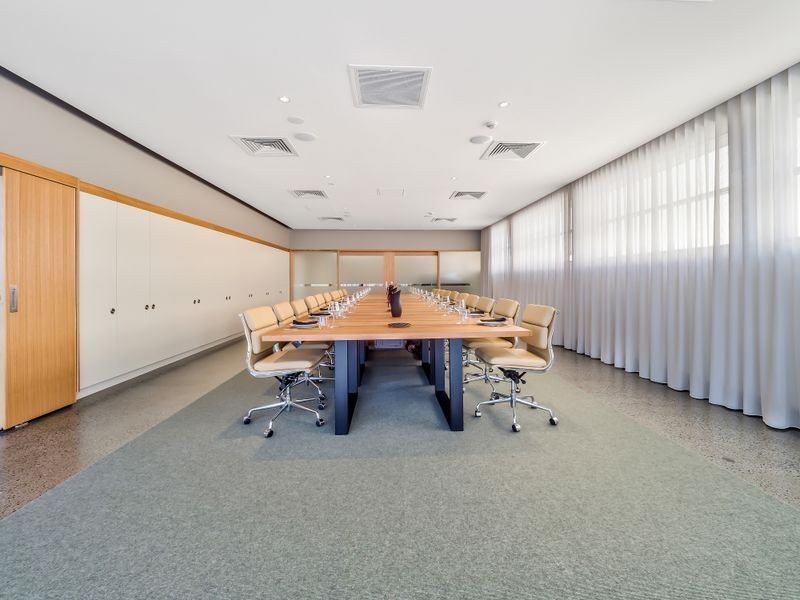 8 Cinderella Drive, Springwood QLD 4127