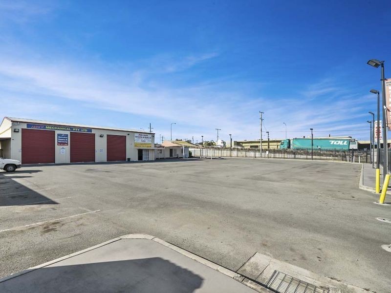 730 Boundary Road, Coopers Plains QLD 4108