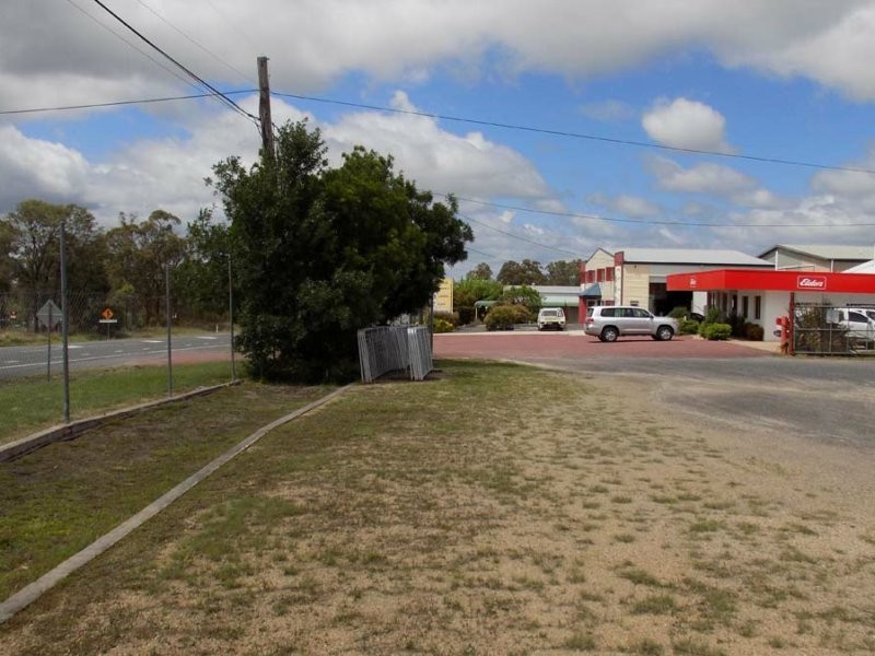25752 New England Highway, Stanthorpe QLD 4380