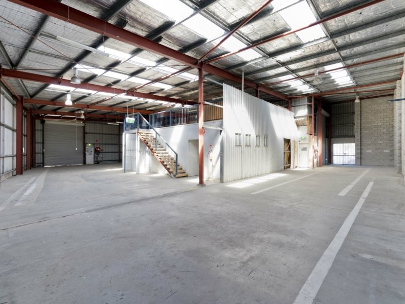 99 Harburg Drive, Beenleigh QLD 4207