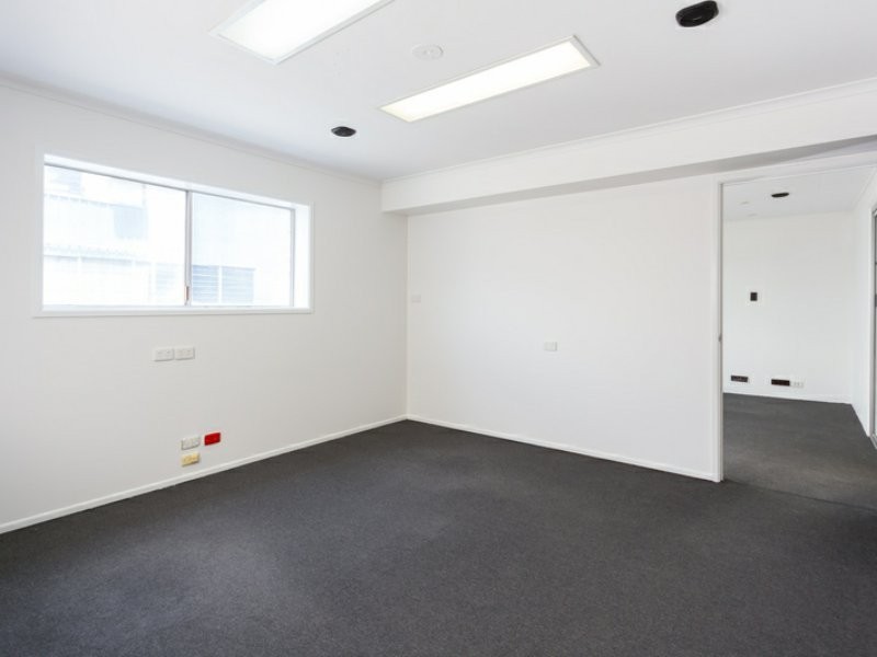 1/6 Staple Street, Seventeen Mile Rocks QLD 4073