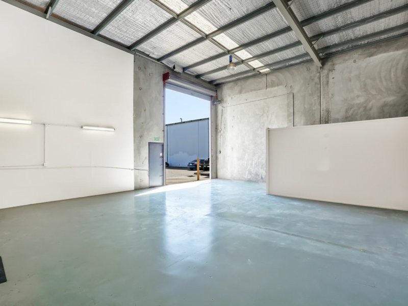 4/11 Lensworth Street, Coopers Plains QLD 4108