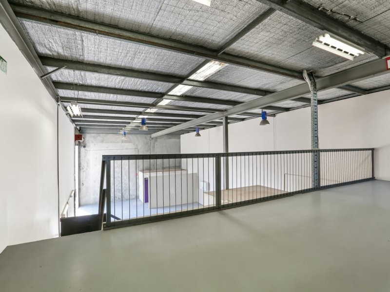 4/11 Lensworth Street, Coopers Plains QLD 4108