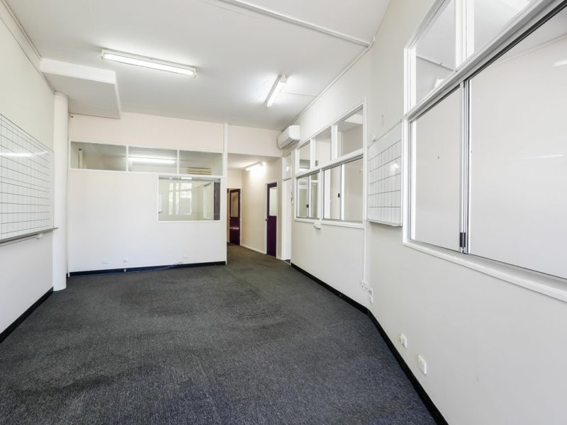 4/11 Lensworth Street, Coopers Plains QLD 4108