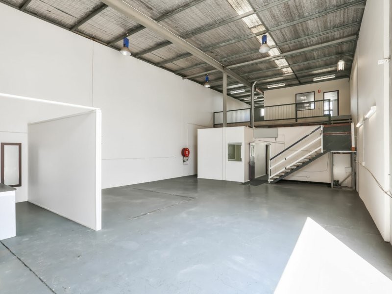 4/11 Lensworth Street, Coopers Plains QLD 4108