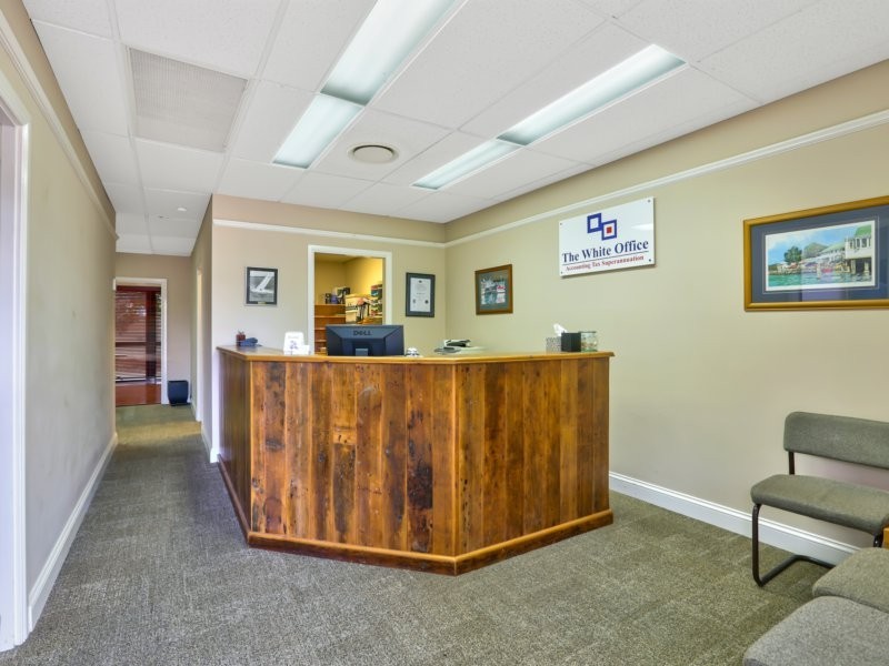 16 Vanessa Boulevard, Springwood QLD 4127