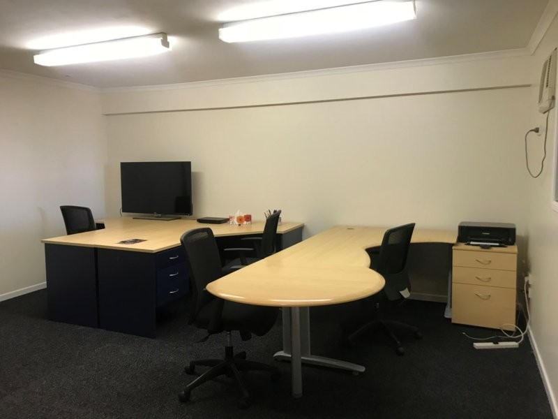 8/3 Industry Place, Capalaba QLD 4157