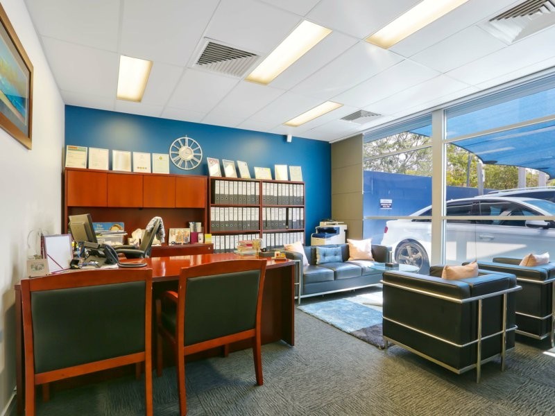 92 Wembley Road, Logan Central QLD 4114