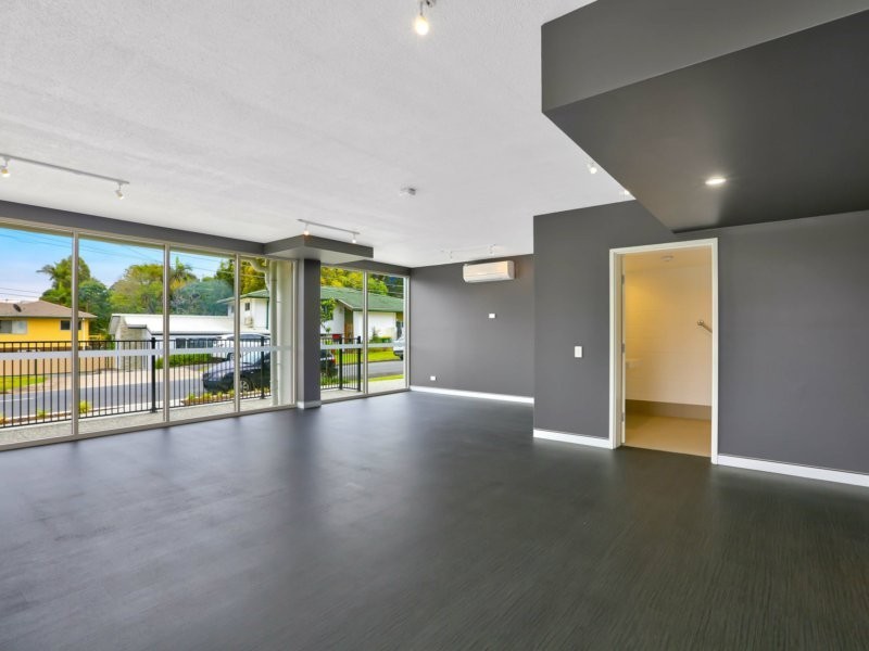 1/30 Cinderella Drive, Springwood QLD 4127