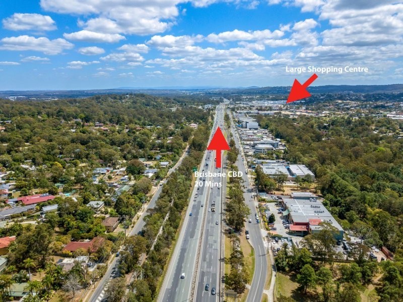 Top Floor/3972 Pacific Highway, Loganholme QLD 4129