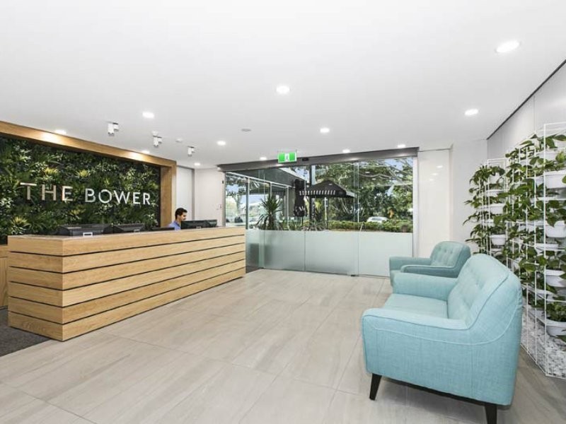 433 Logan Road, Greenslopes QLD 4120