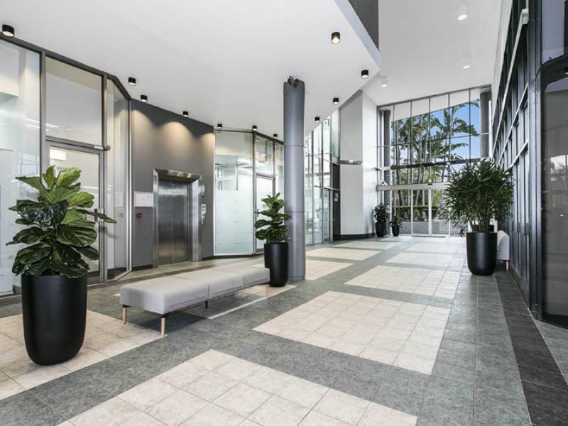 433 Logan Road, Greenslopes QLD 4120