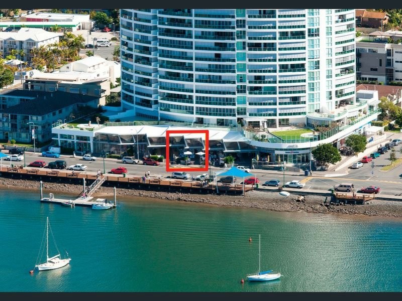 Unit 8 and 9/300 Marine Parade, Labrador QLD 4215