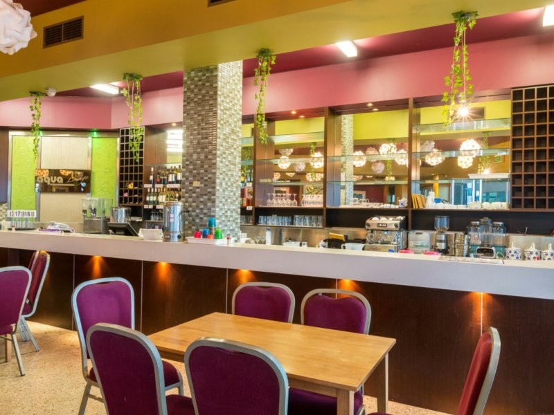 Unit 8 and 9/300 Marine Parade, Labrador QLD 4215