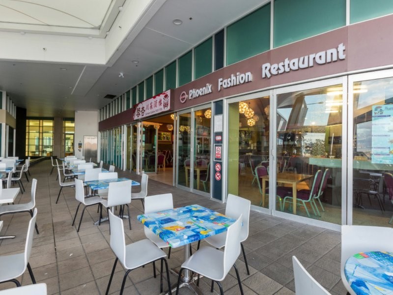 Unit 8 and 9/300 Marine Parade, Labrador QLD 4215