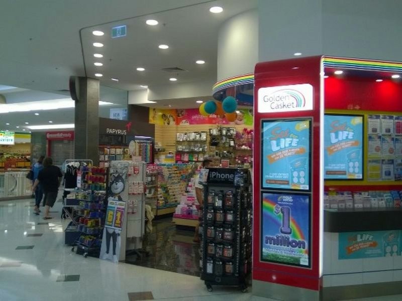 Shop/215 Pacific Highway, Loganholme QLD 4129