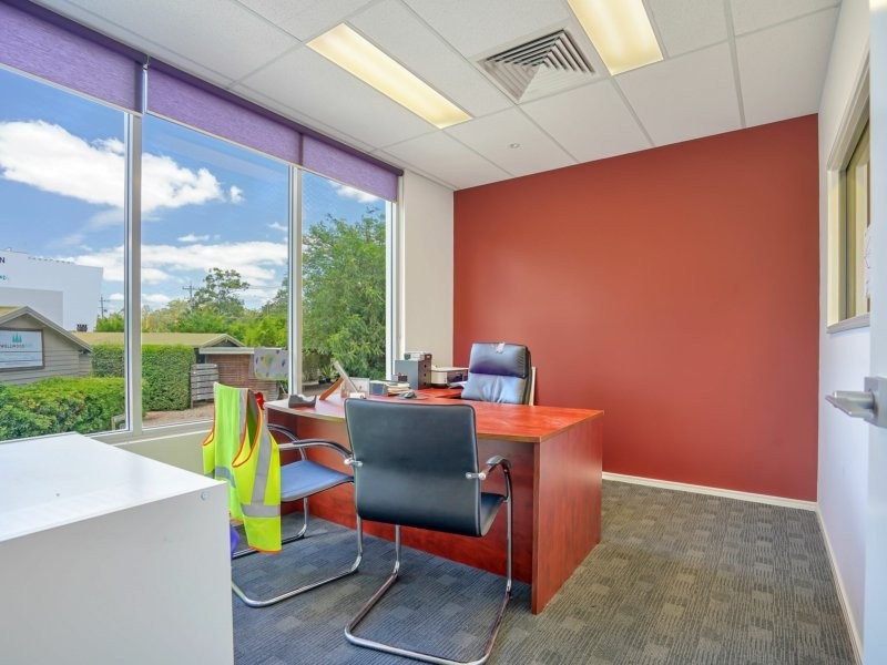 4 & 5/3916 Pacific Highway, Loganholme QLD 4129