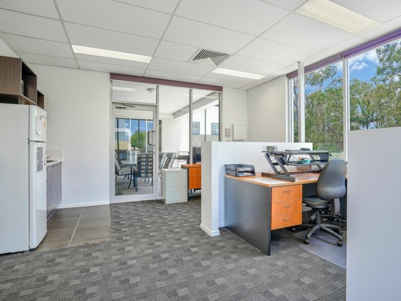 4 & 5/3916 Pacific Highway, Loganholme QLD 4129