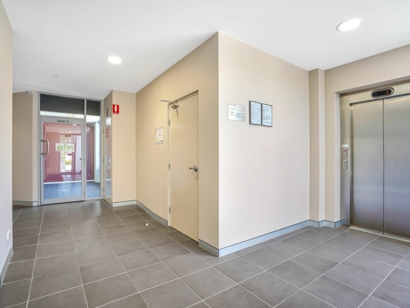 4 & 5/3916 Pacific Highway, Loganholme QLD 4129