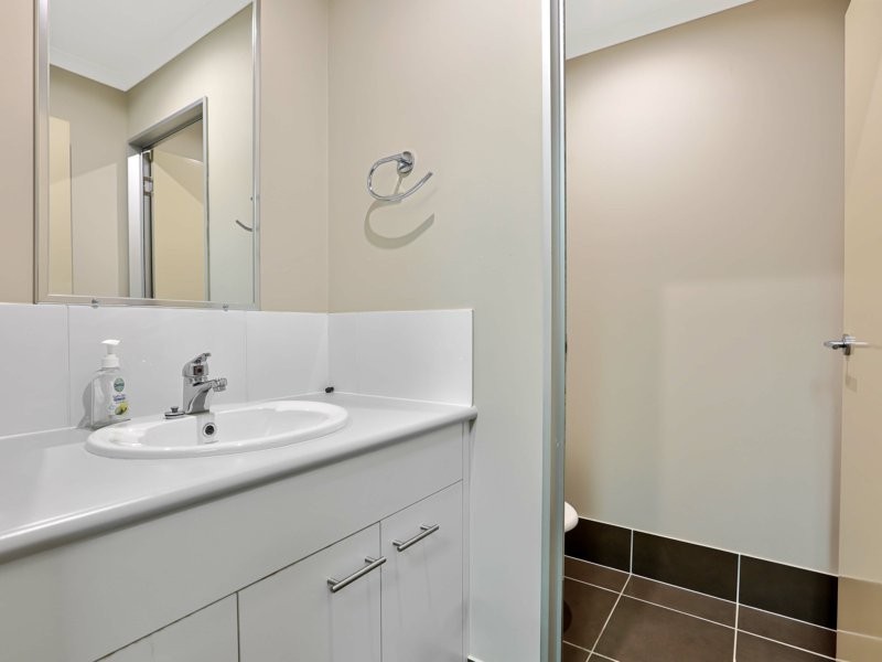 4 & 5/3916 Pacific Highway, Loganholme QLD 4129