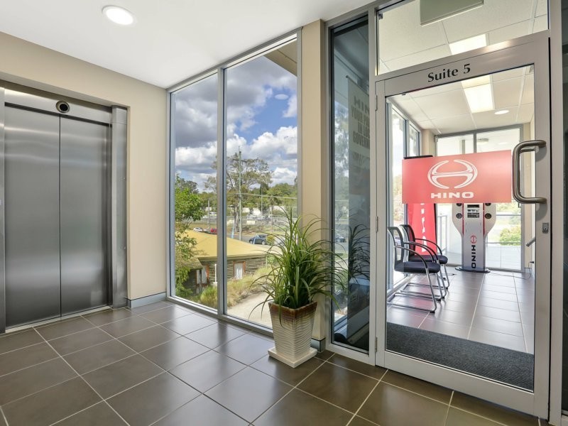 4 & 5/3916 Pacific Highway, Loganholme QLD 4129