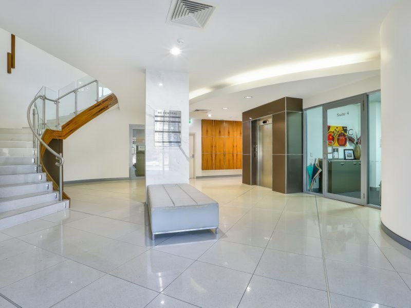 7 & 8/3950 Pacific Highway, Loganholme QLD 4129