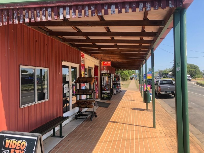 130 Ipswich Street, Esk QLD 4312