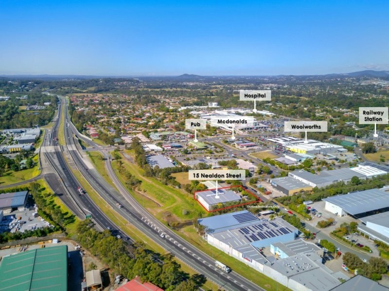 15 Nealdon Drive, Meadowbrook QLD 4131