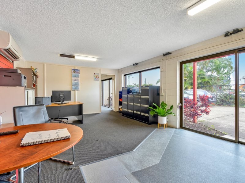 4 Dan Street, Slacks Creek QLD 4127