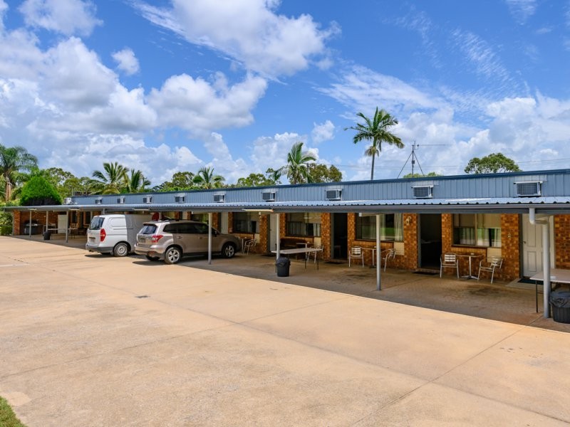 Benaraby Hilltop Motor Inn/48902 Bruce Highway, Benaraby QLD 4680