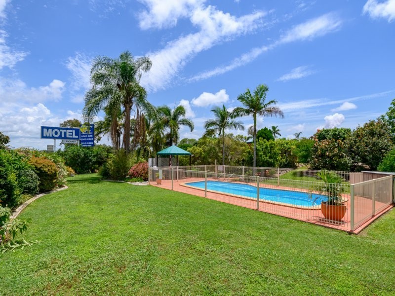 Benaraby Hilltop Motor Inn/48902 Bruce Highway, Benaraby QLD 4680