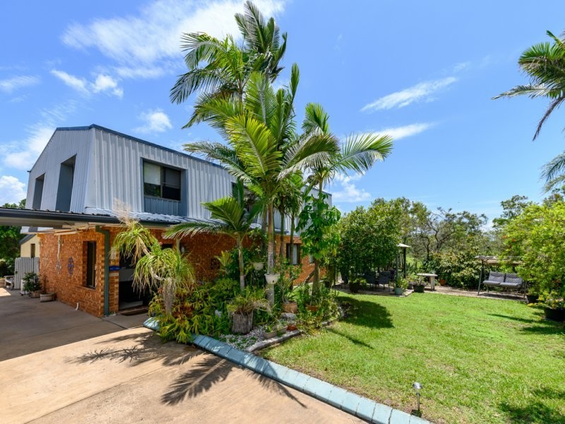 Benaraby Hilltop Motor Inn/48902 Bruce Highway, Benaraby QLD 4680