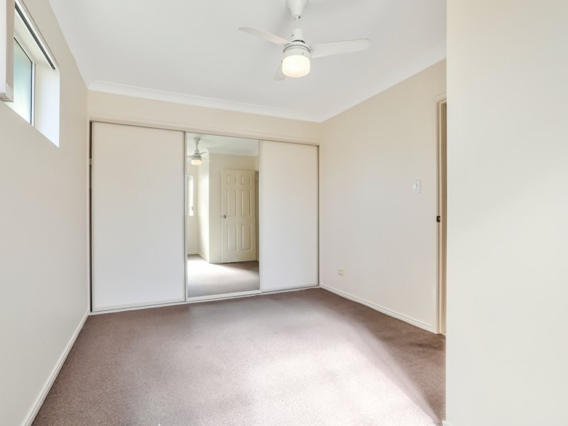 450 Old Cleveland Road, Camp Hill QLD 4152