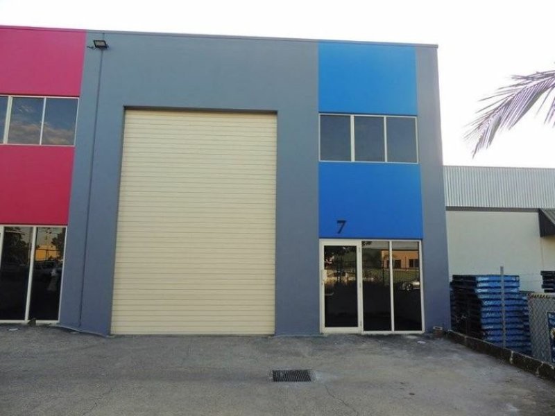 Units 5,6, Maiella Street, Stapylton QLD 4207