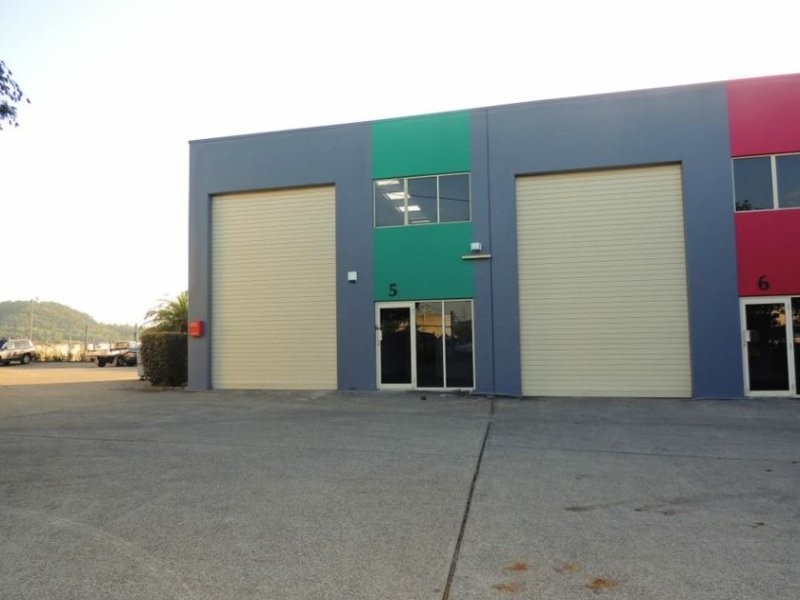 Units 5,6, Maiella Street, Stapylton QLD 4207