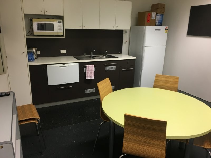 Shop 3a and 3b/1932 Logan Road, Upper Mount Gravatt QLD 4122