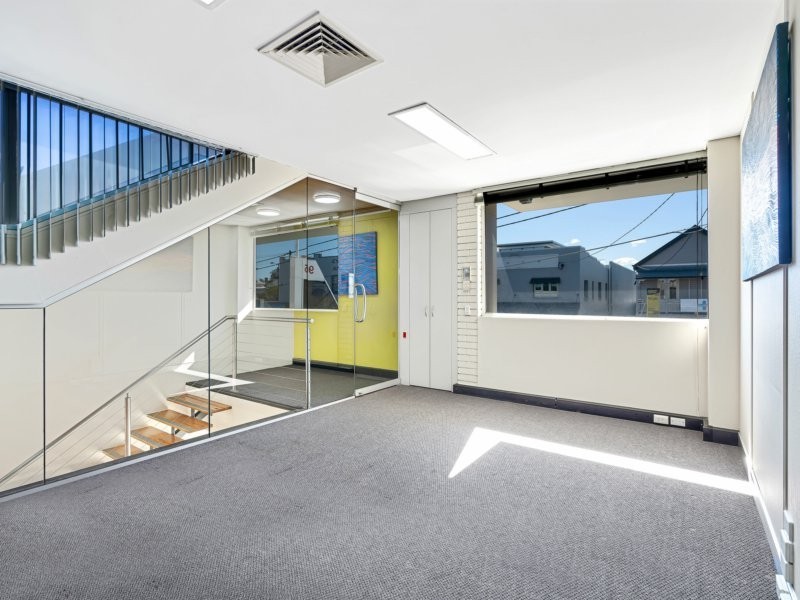 905 Stanley Street East, East Brisbane QLD 4169