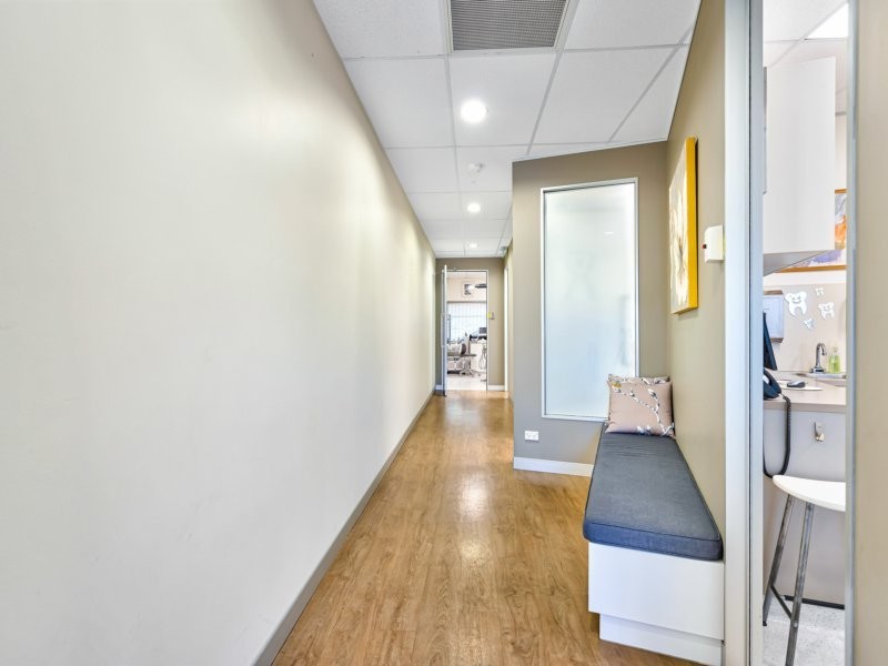 193 Cavendish Road, Coorparoo QLD 4151