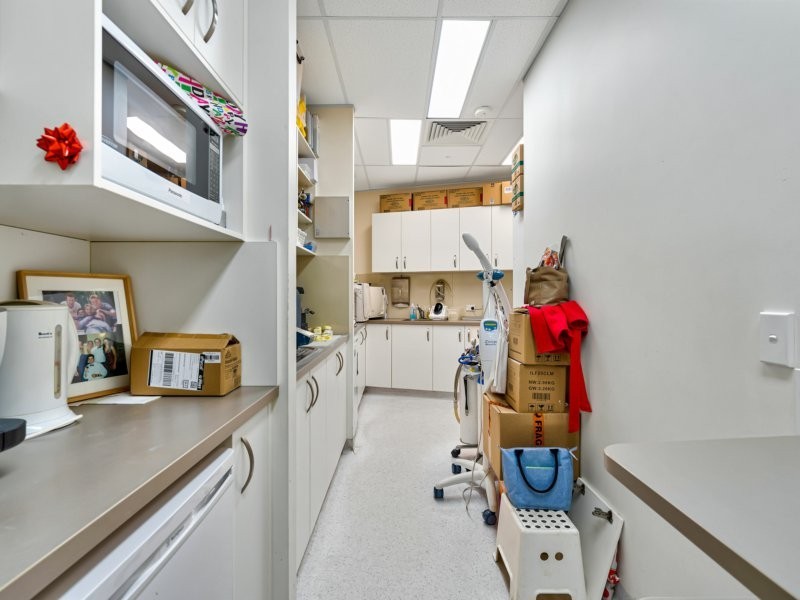 193 Cavendish Road, Coorparoo QLD 4151