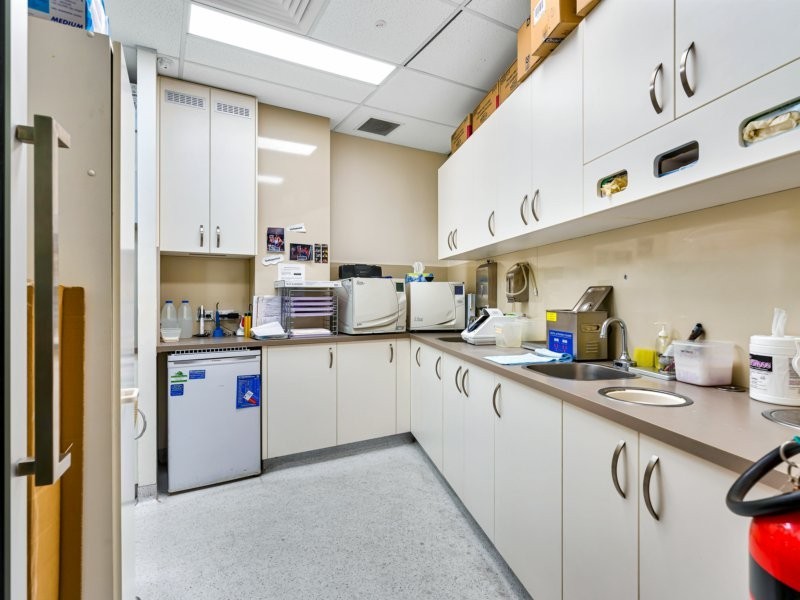 193 Cavendish Road, Coorparoo QLD 4151