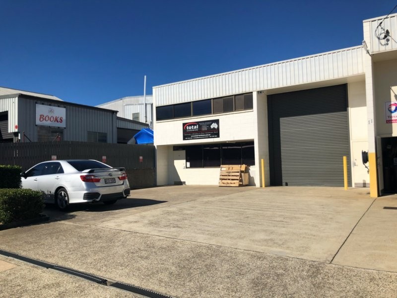 11 Chrome Street, Salisbury QLD 4107