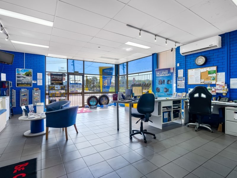 3403 Pacific Highway, Slacks Creek QLD 4127