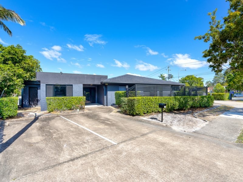 2/1 Laurinda Crescent, Springwood QLD 4127