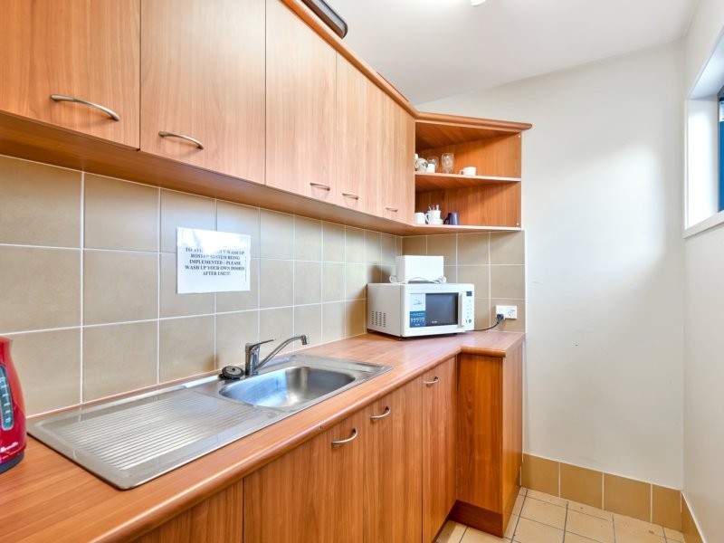 2/1 Laurinda Crescent, Springwood QLD 4127