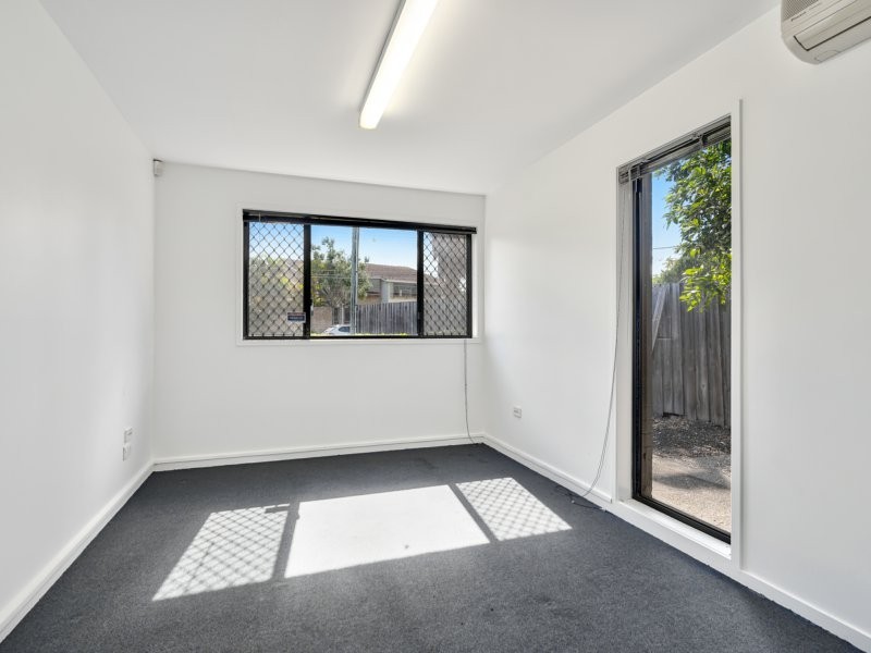 2/1 Laurinda Crescent, Springwood QLD 4127