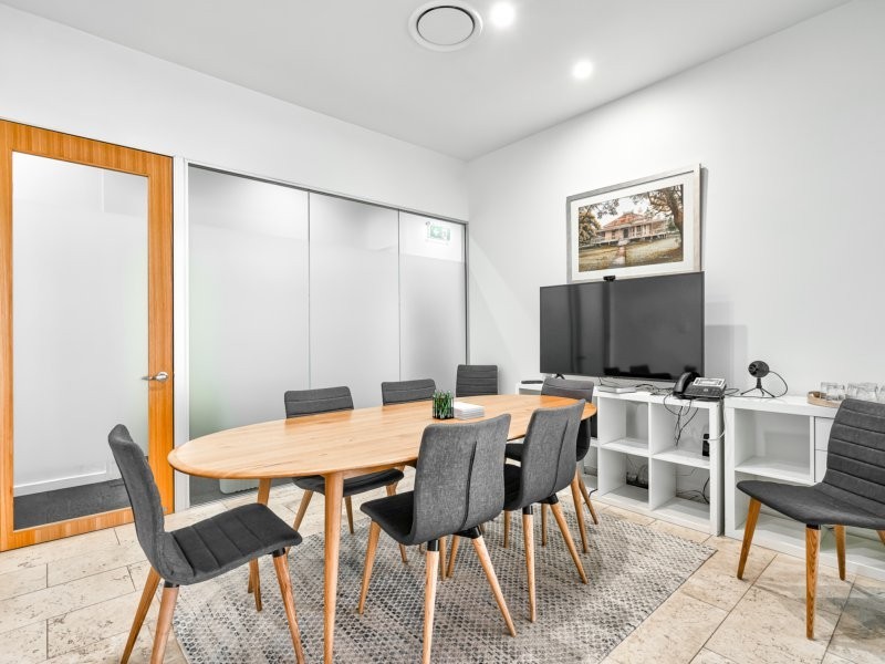 5,6,7/196 Wishart Road, Wishart QLD 4122