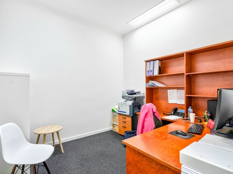 5,6,7/196 Wishart Road, Wishart QLD 4122