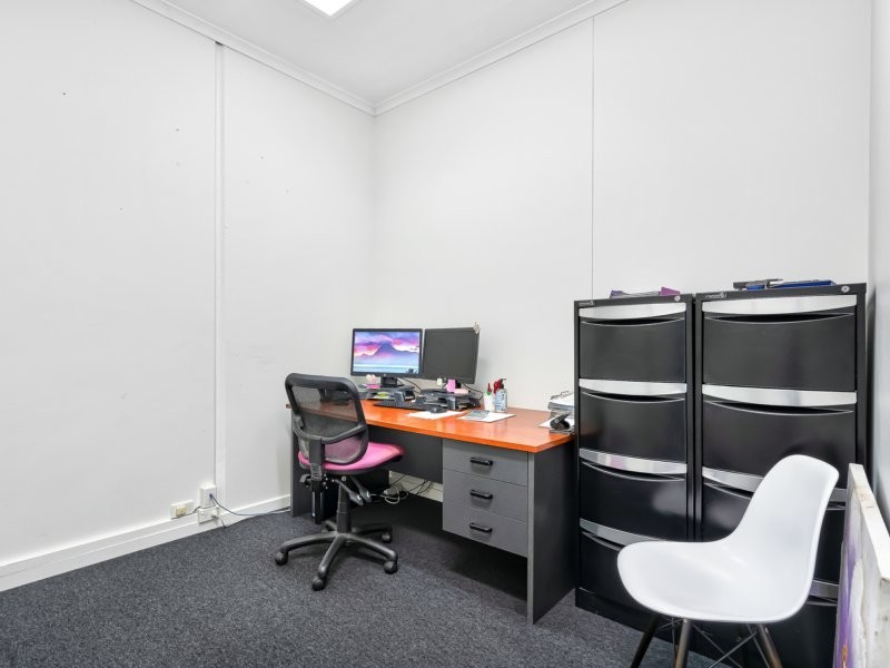 5,6,7/196 Wishart Road, Wishart QLD 4122