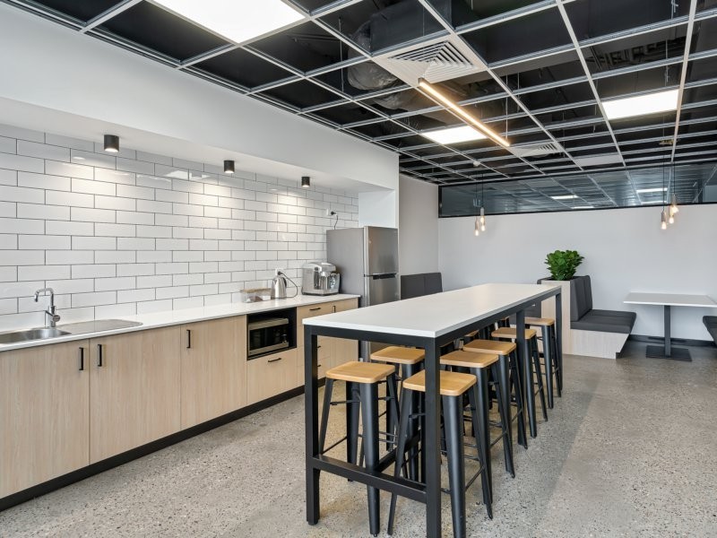 433 Logan Road, Greenslopes QLD 4120